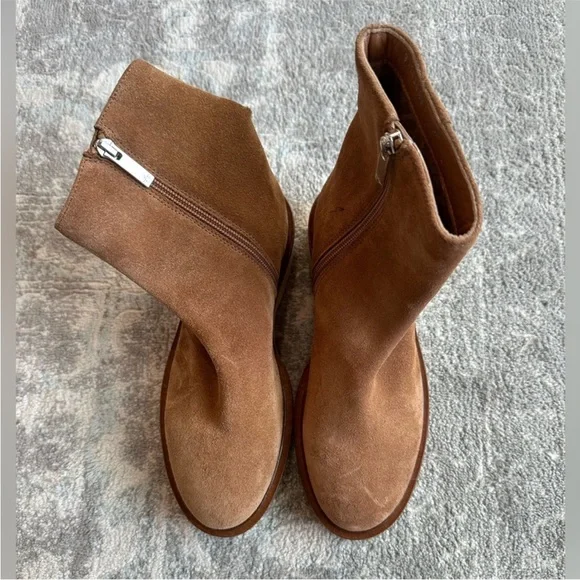 Aquatalia Maddie Whiskey Suede Platform Bootie Size 6.5 NWT Water-Resistant